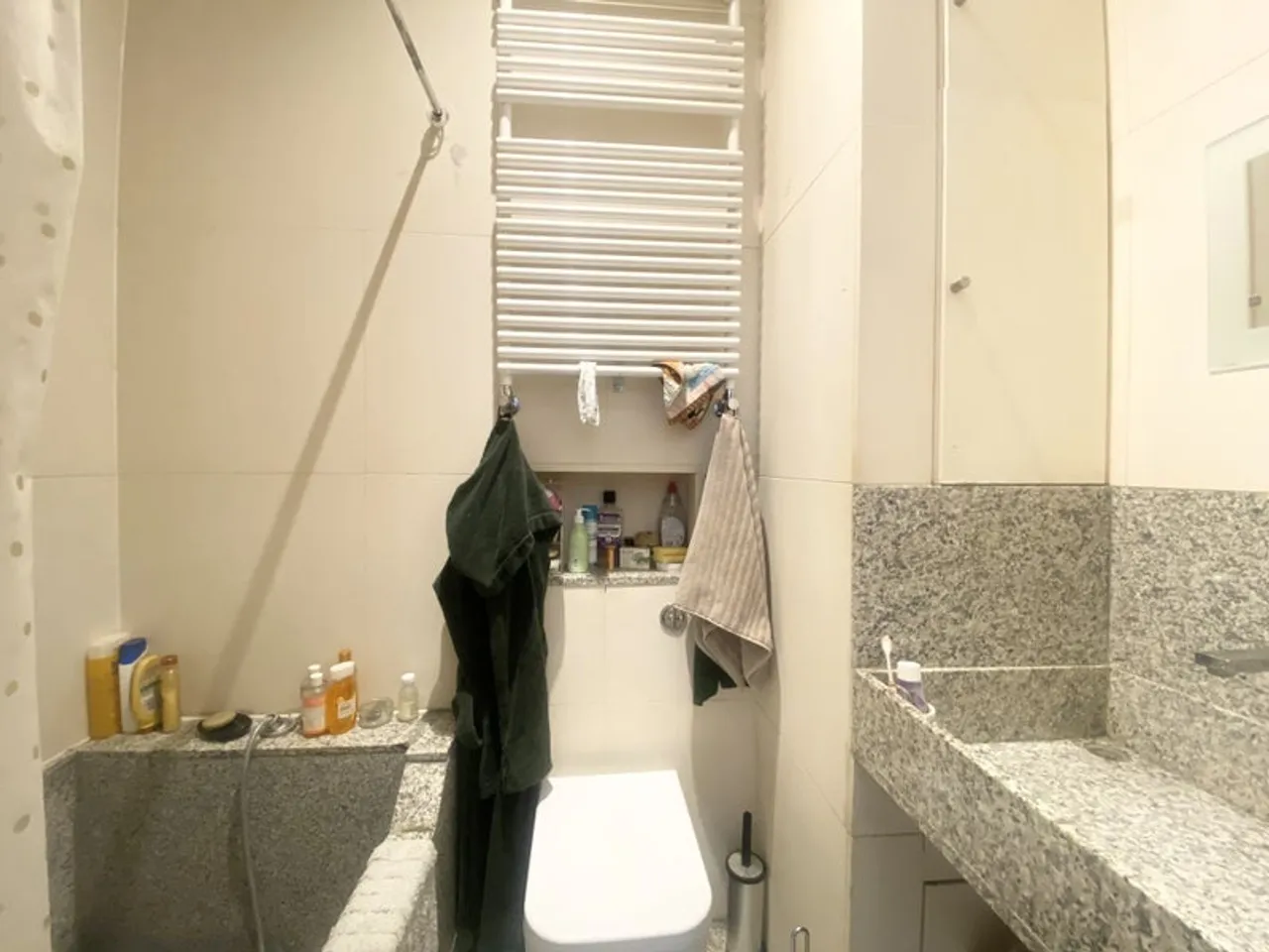 Property thumbnail 2