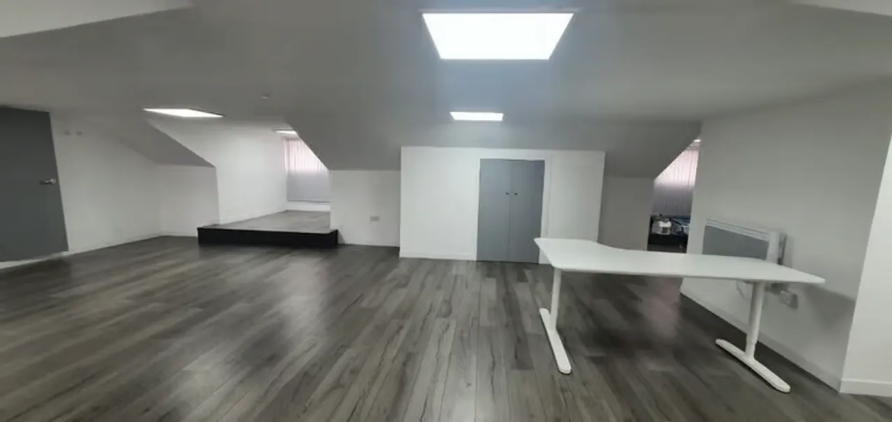 Property thumbnail 2