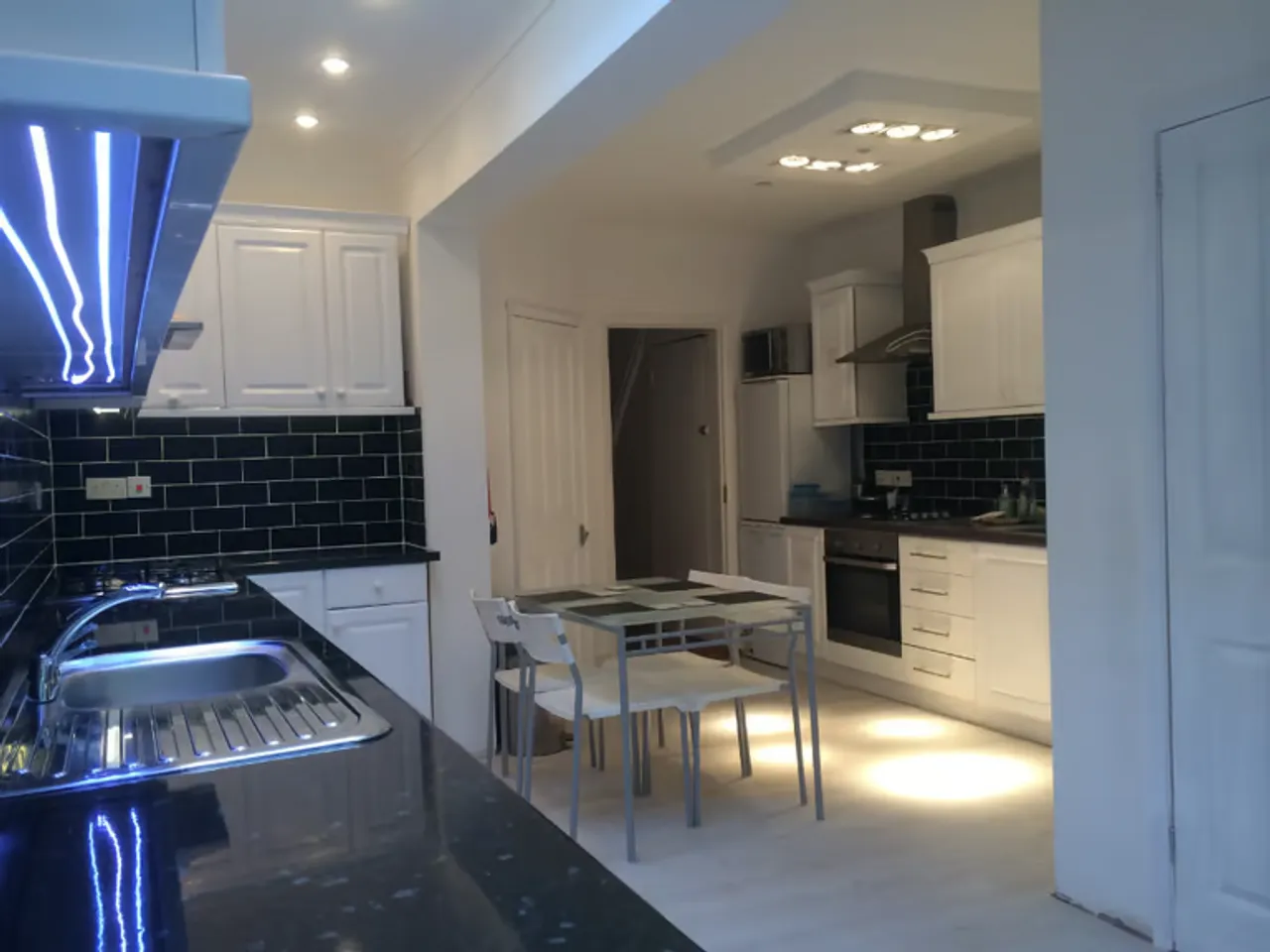 Property thumbnail 2