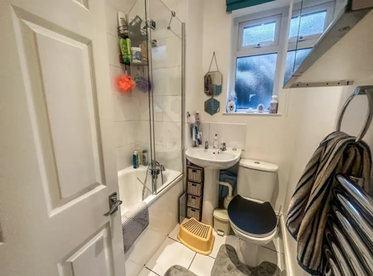 Property thumbnail 3