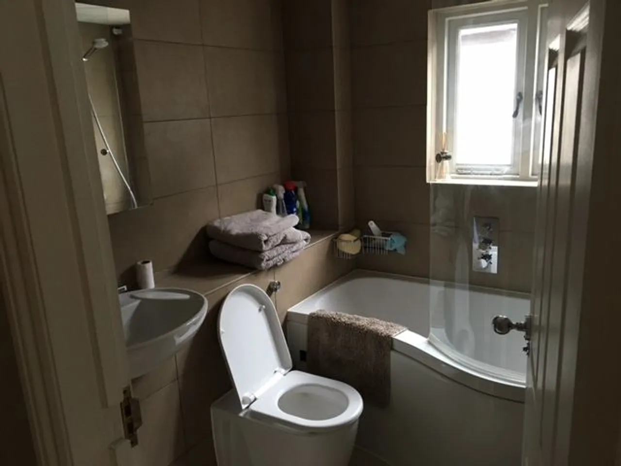 Property thumbnail 2