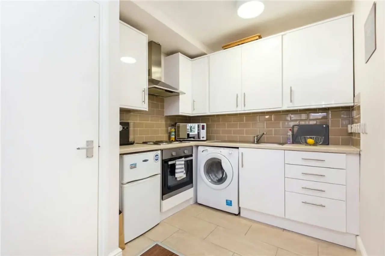 Property thumbnail 3