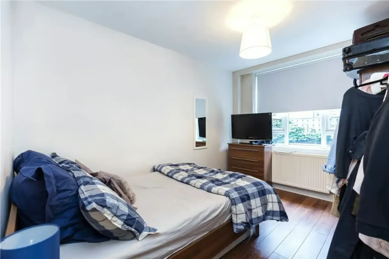 Property thumbnail 2