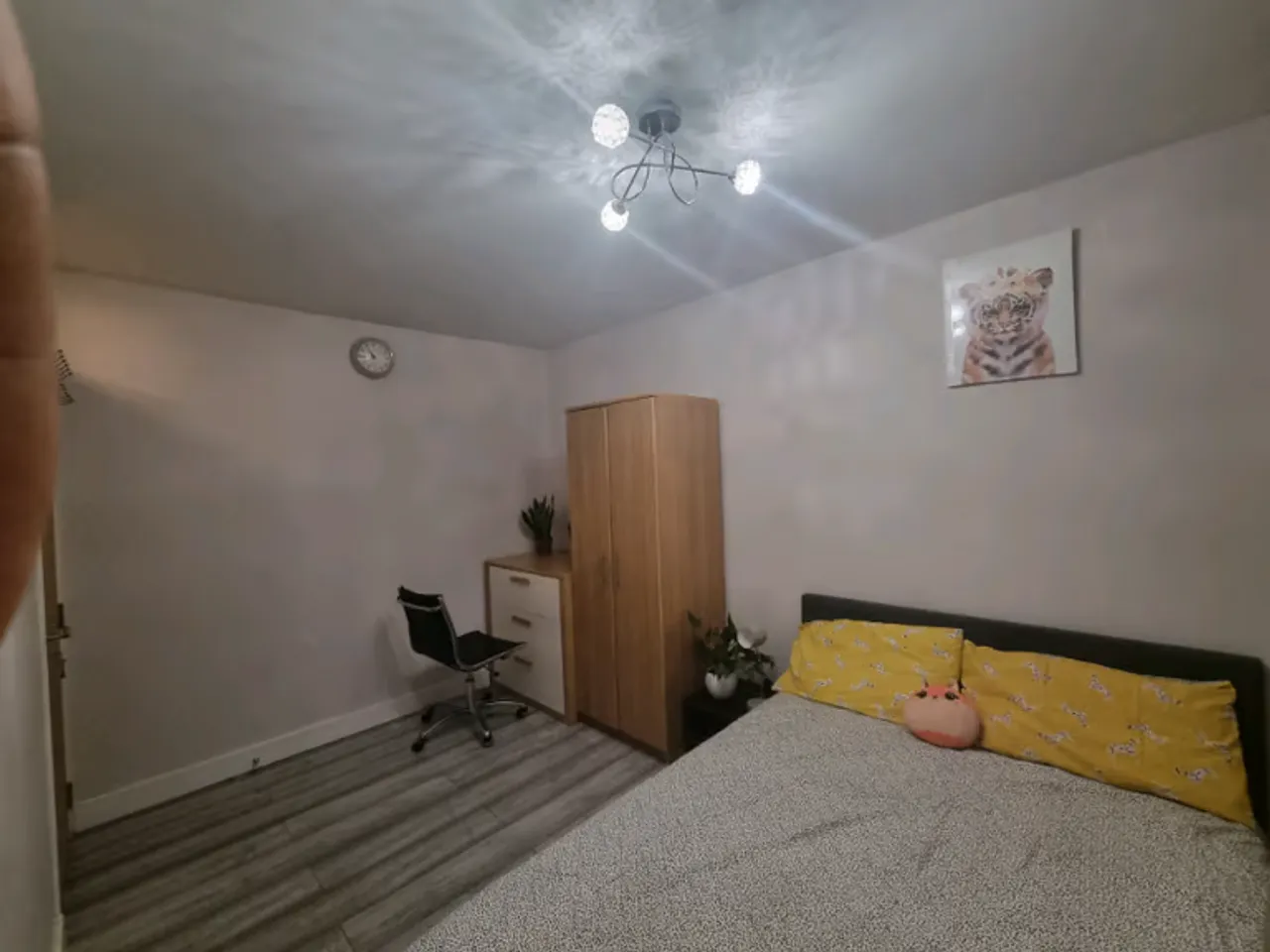 Property thumbnail 2