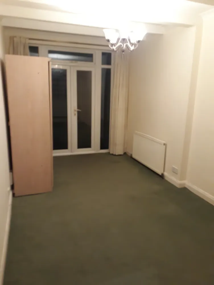 Property thumbnail 2