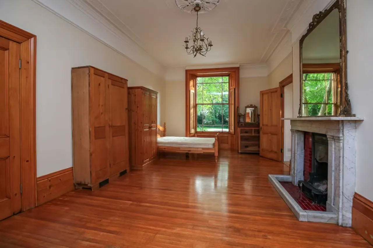 Property thumbnail 2