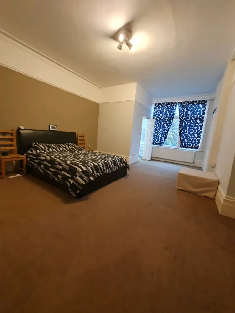 Property thumbnail 2