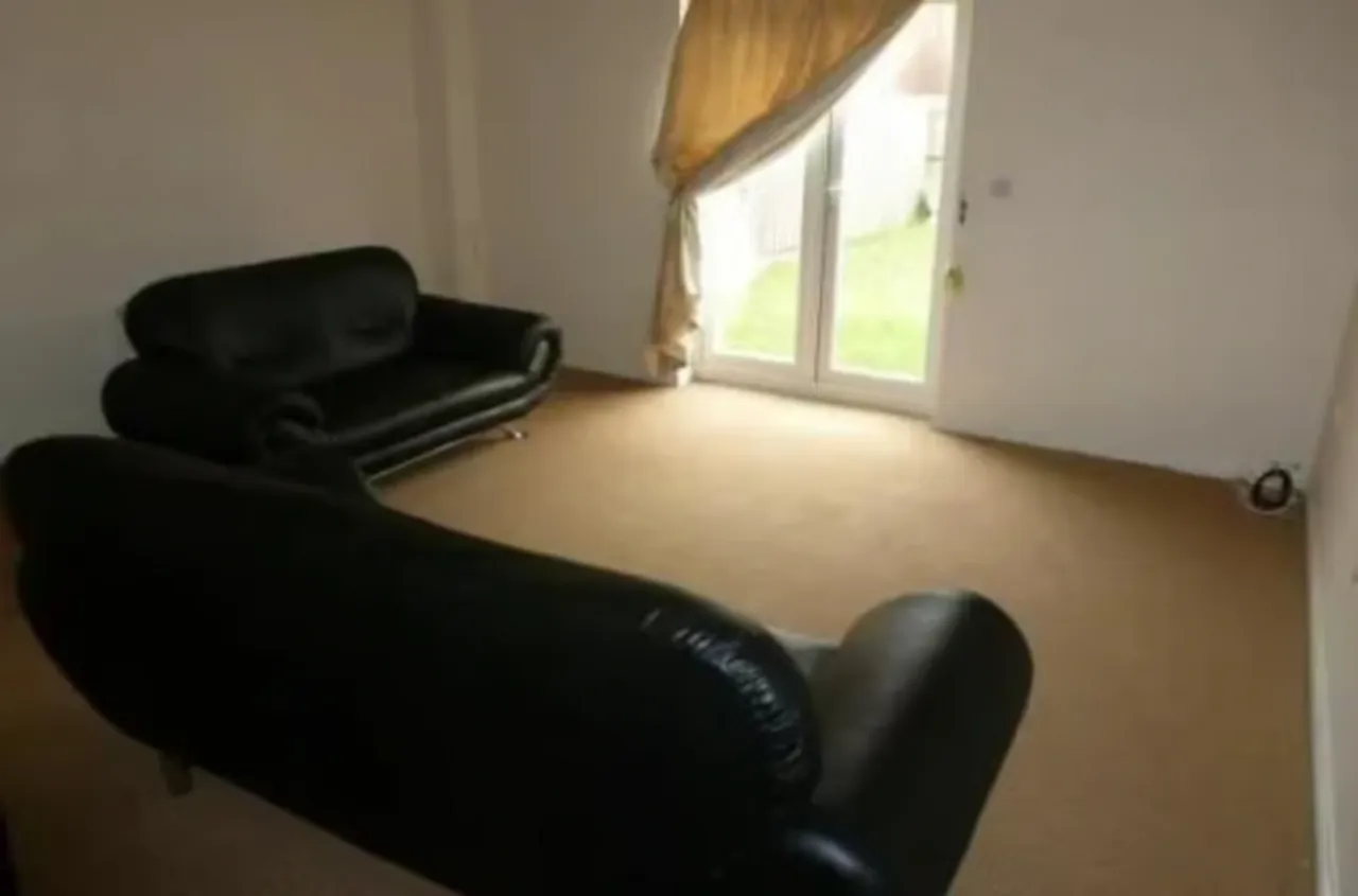 Property thumbnail 3