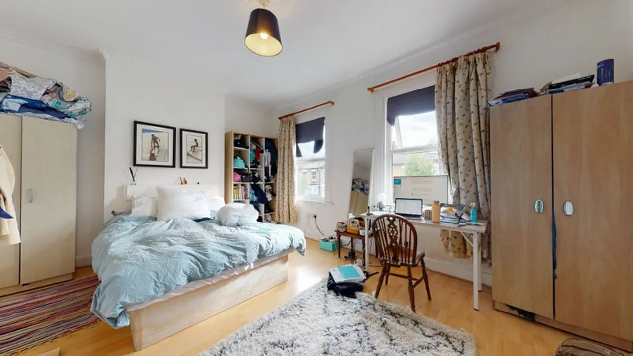 Property thumbnail 3