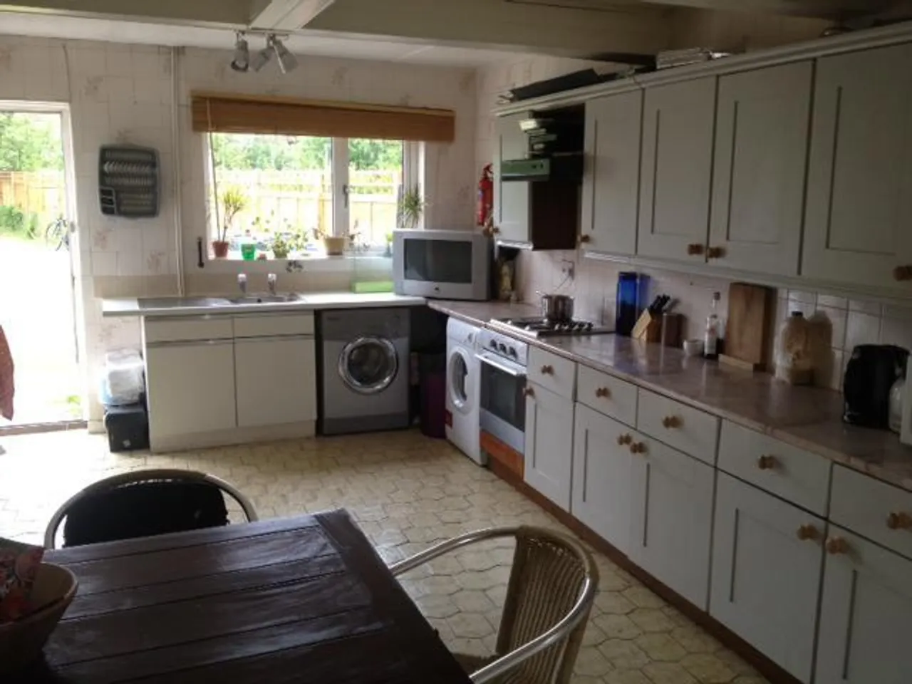 Property thumbnail 2