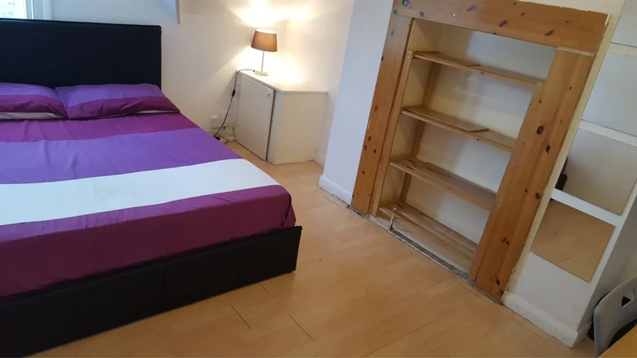 Property thumbnail 3