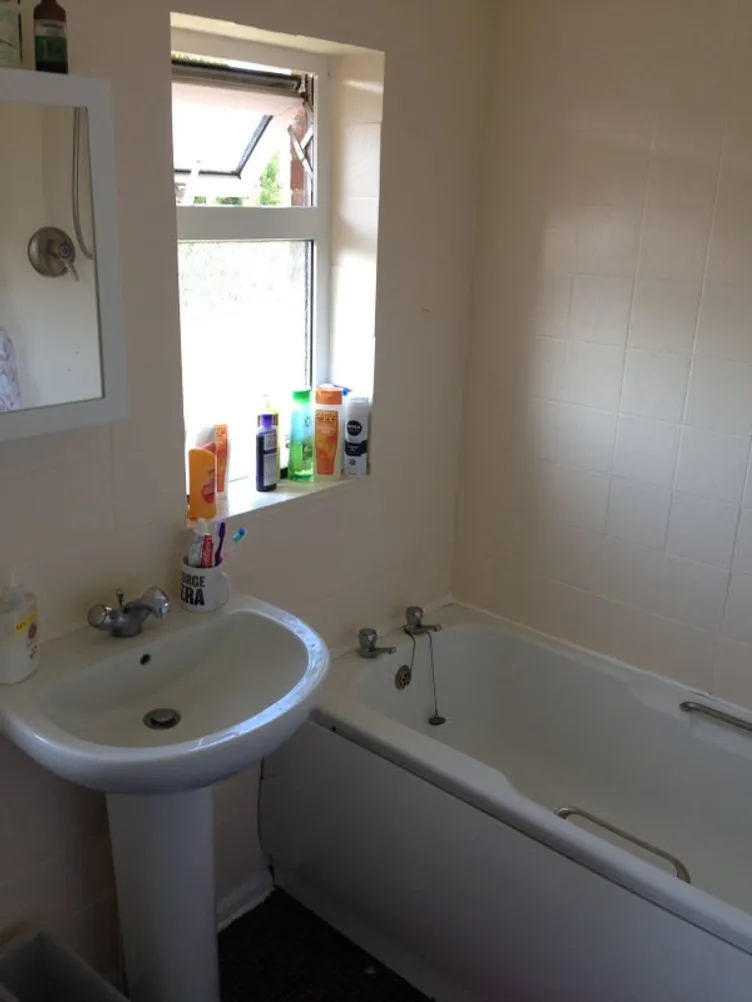 Property thumbnail 2