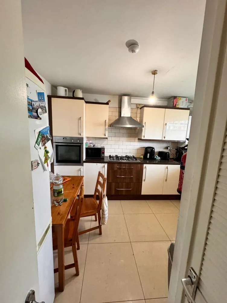 Property thumbnail 2