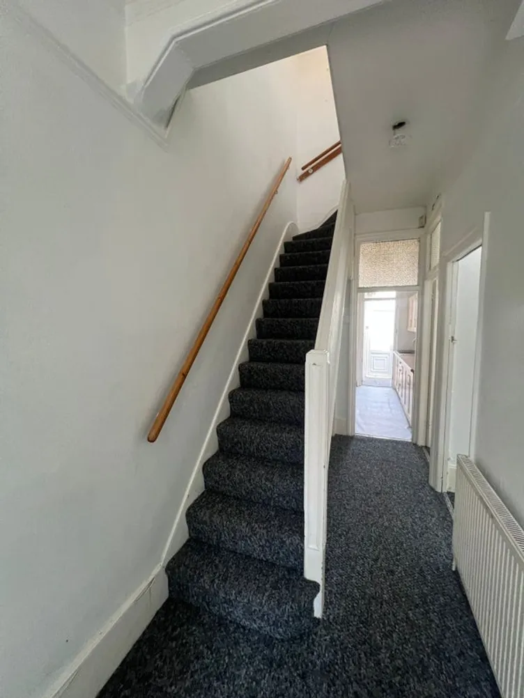 Property thumbnail 3