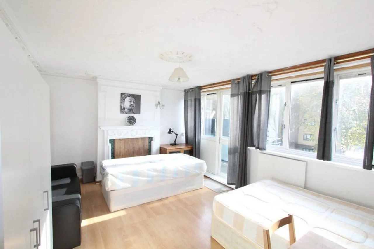 Property thumbnail 2