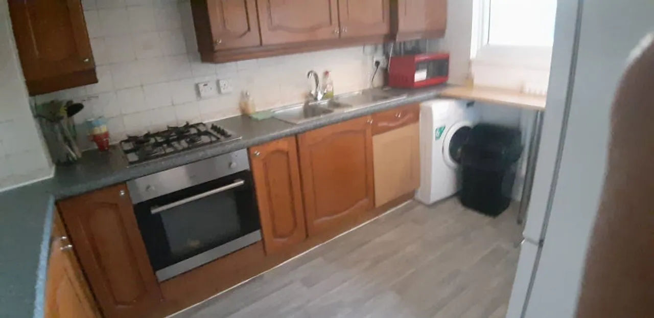 Property thumbnail 3