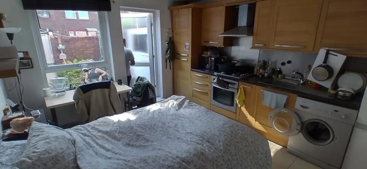 Property thumbnail 3