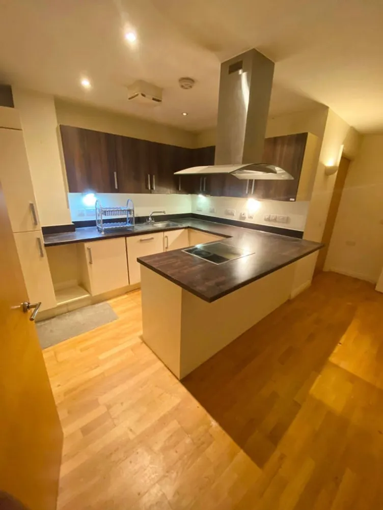 Property thumbnail 2