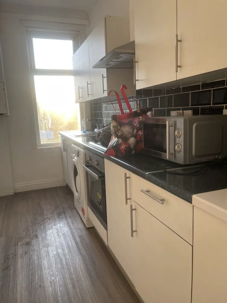 Property thumbnail 2