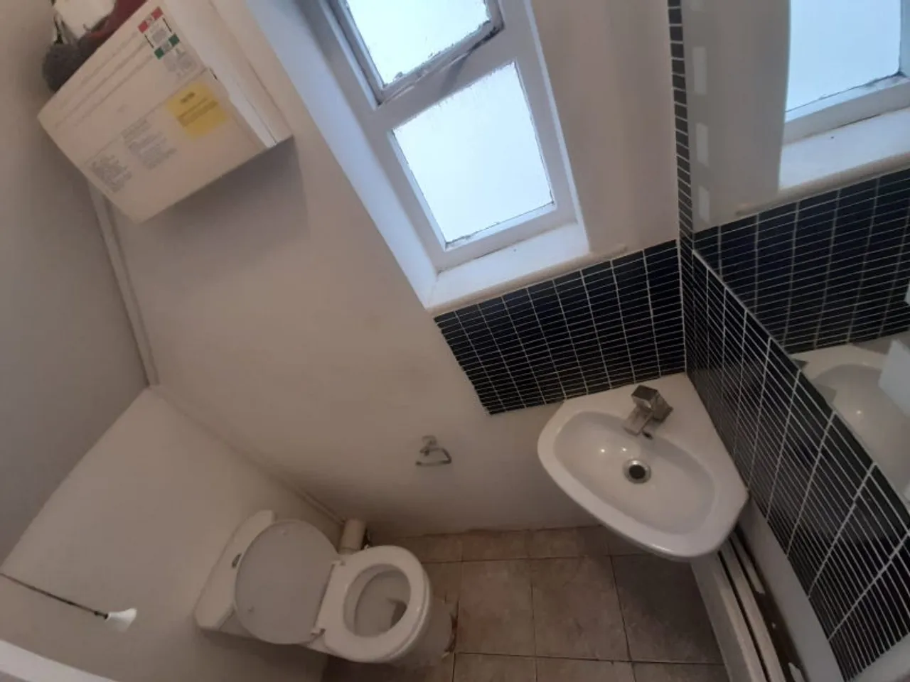 Property thumbnail 2