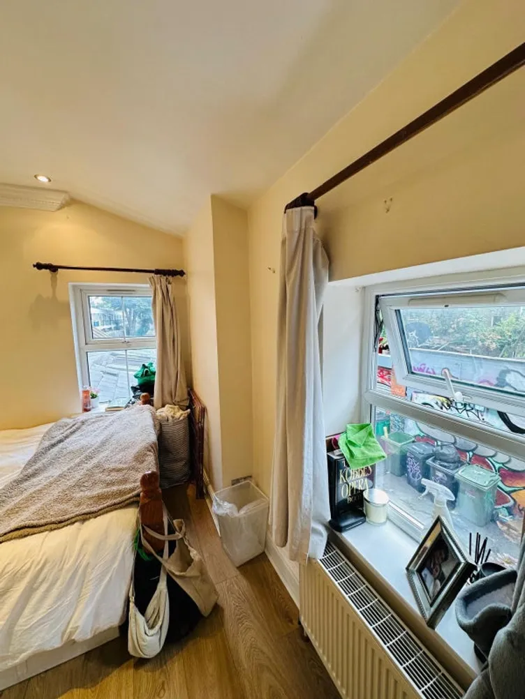 Property thumbnail 2