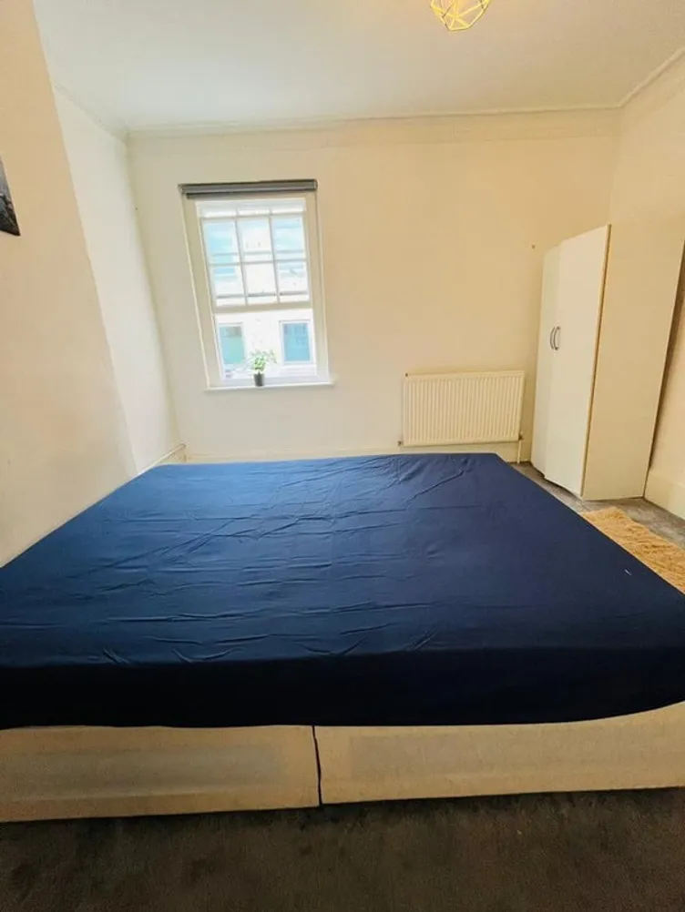 Property thumbnail 3