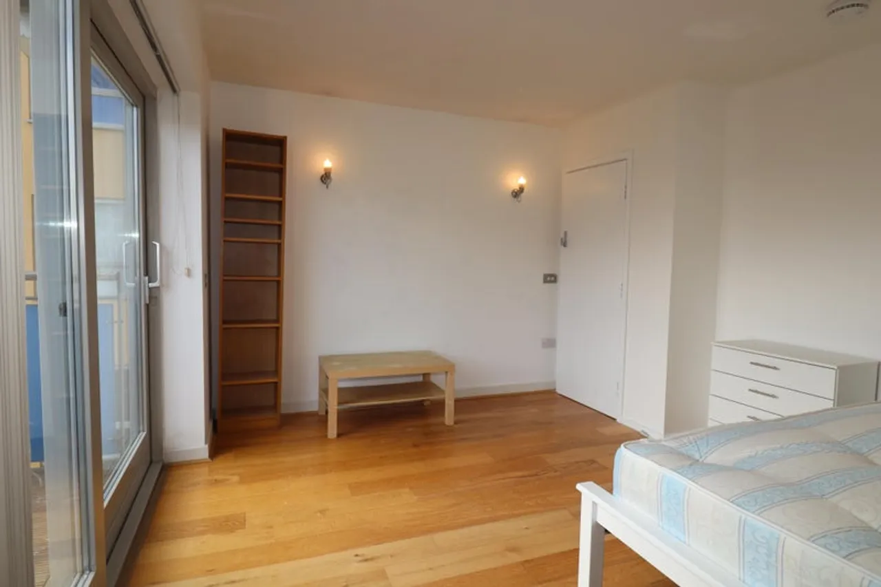 Property thumbnail 2