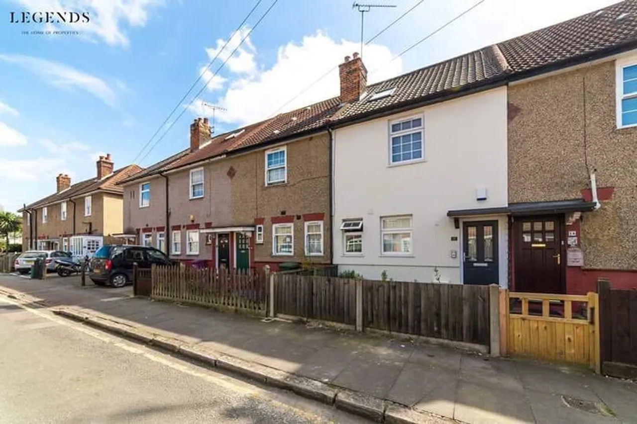 Property thumbnail 3