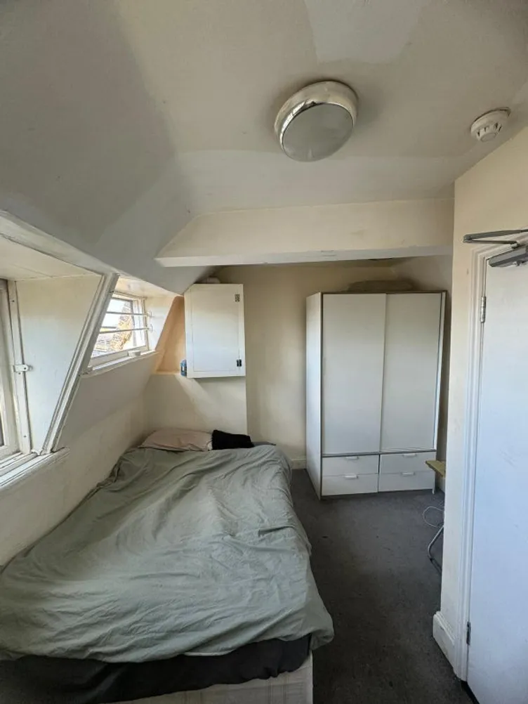 Property thumbnail 2