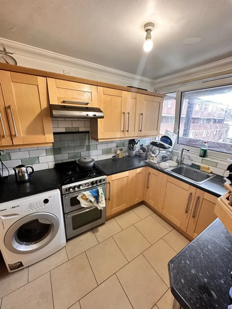 Property thumbnail 3