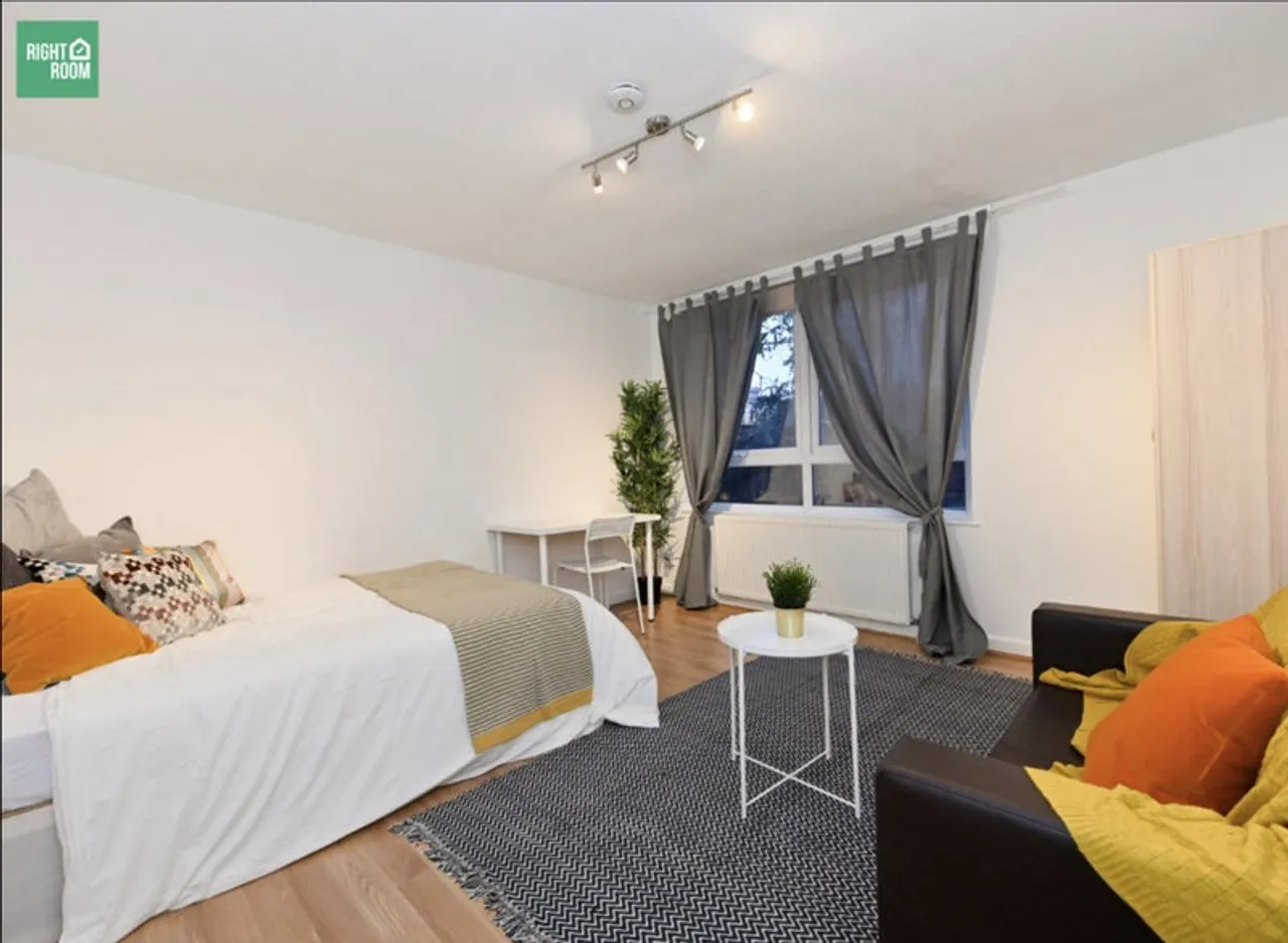 Property thumbnail 2