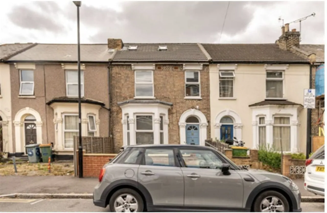 Property thumbnail 3