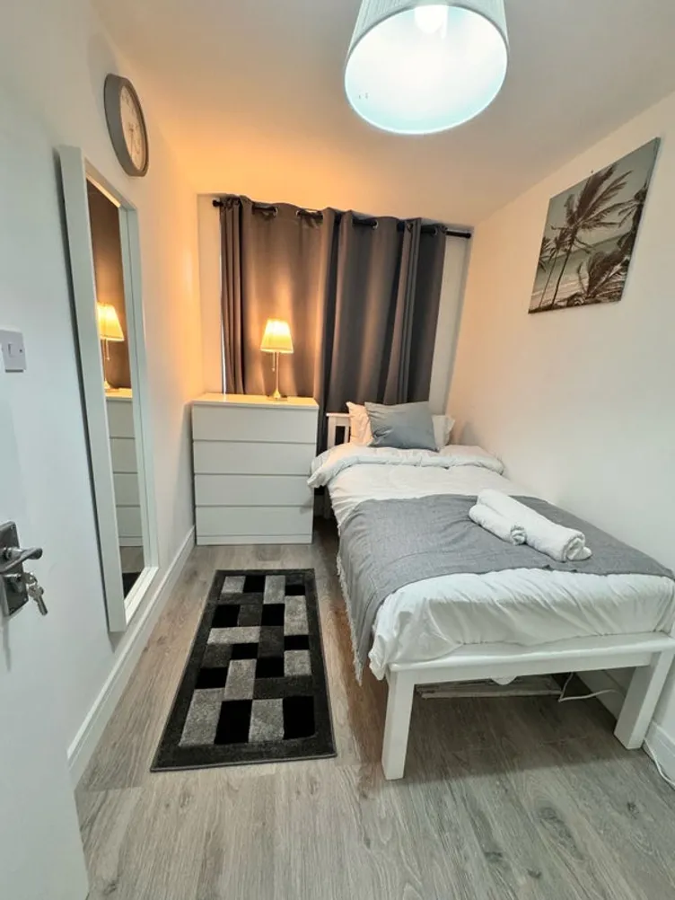 Property thumbnail 2