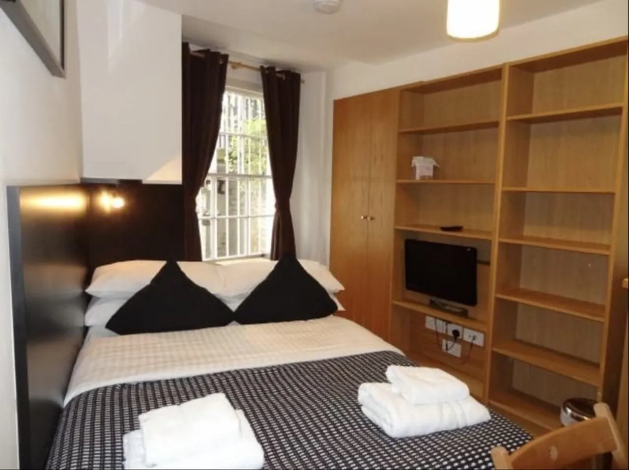 Property thumbnail 3