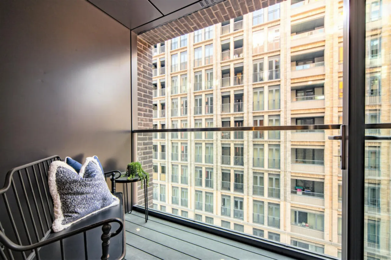 Property thumbnail 2