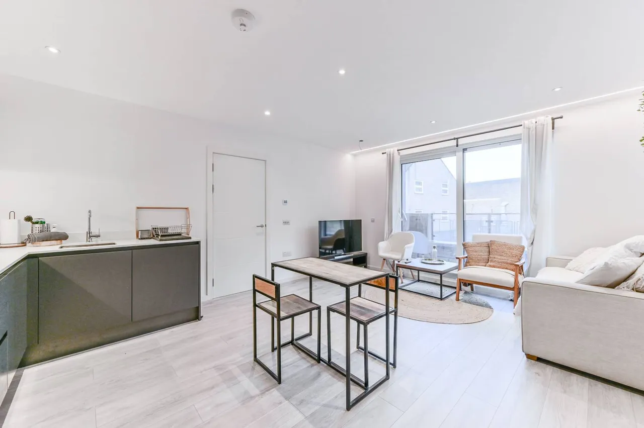 Property thumbnail 3