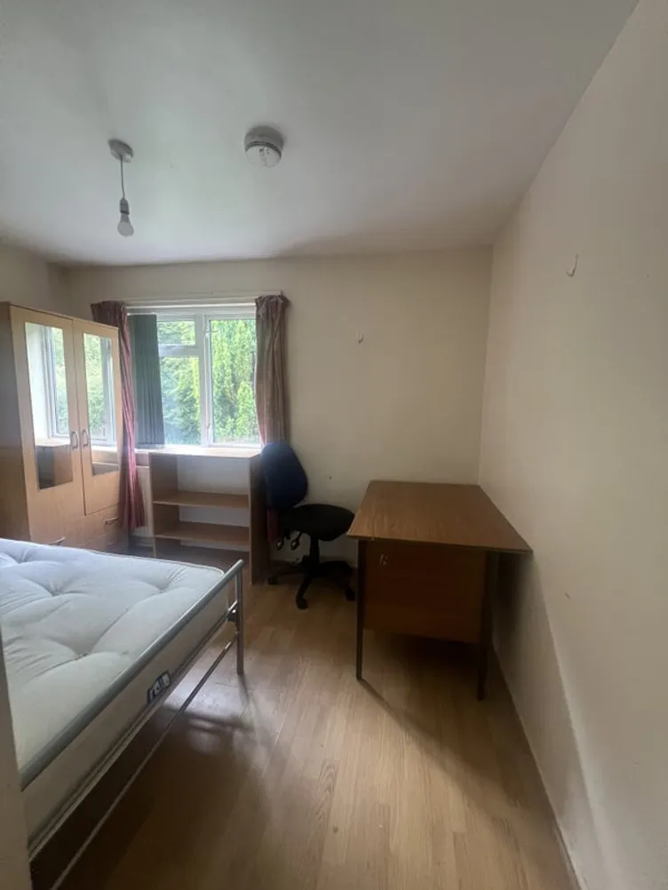 Property thumbnail 2