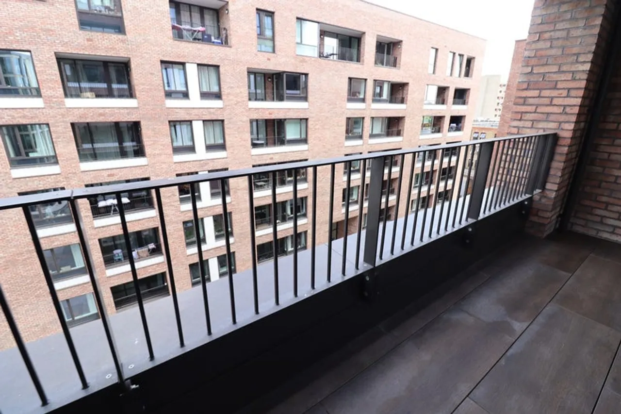 Property thumbnail 2