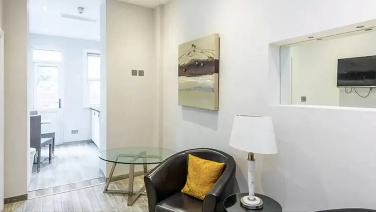 Property thumbnail 3