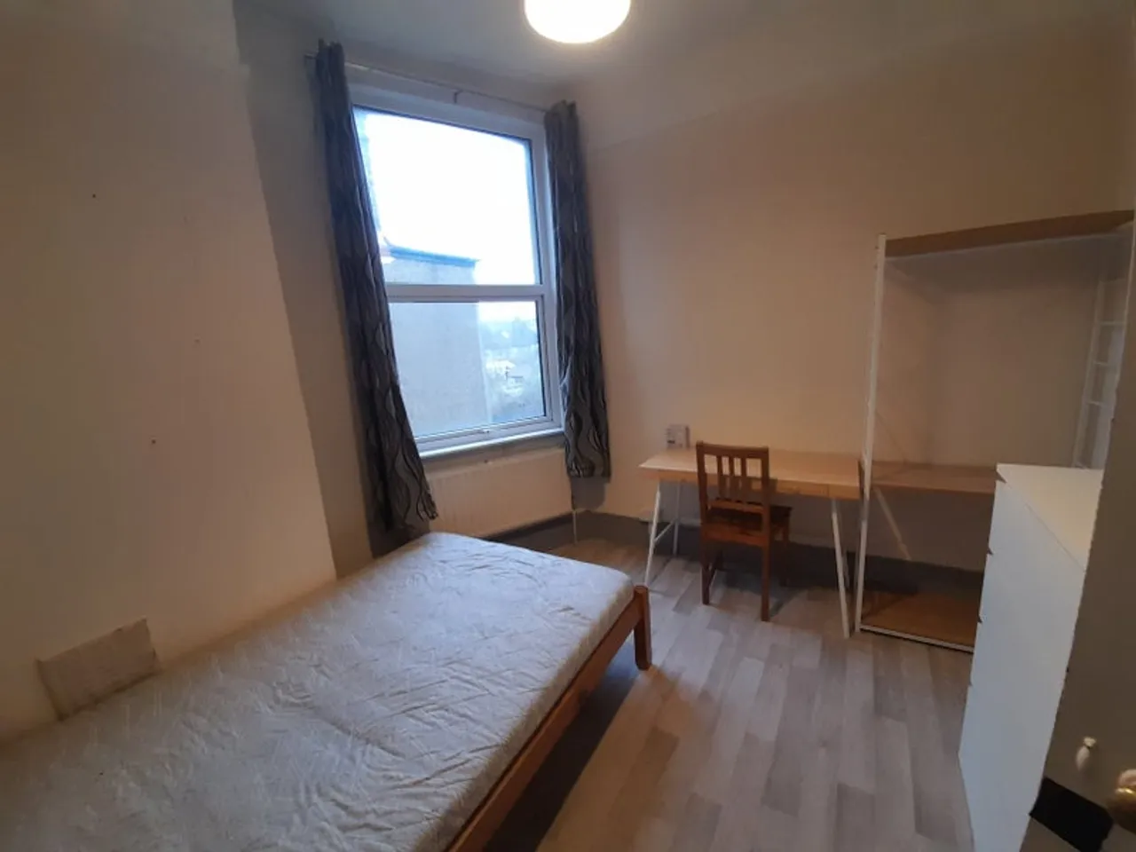 Property thumbnail 2