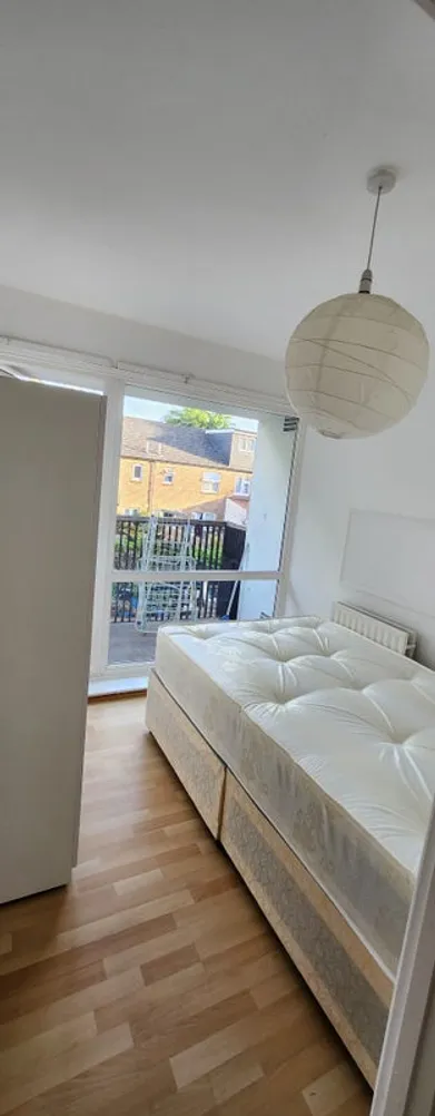 Property thumbnail 3