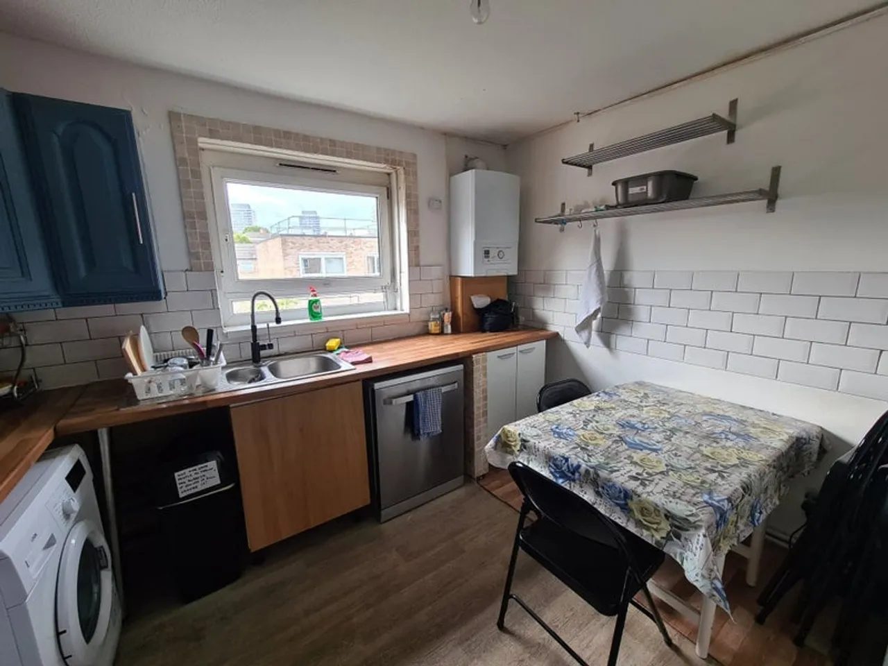 Property thumbnail 3