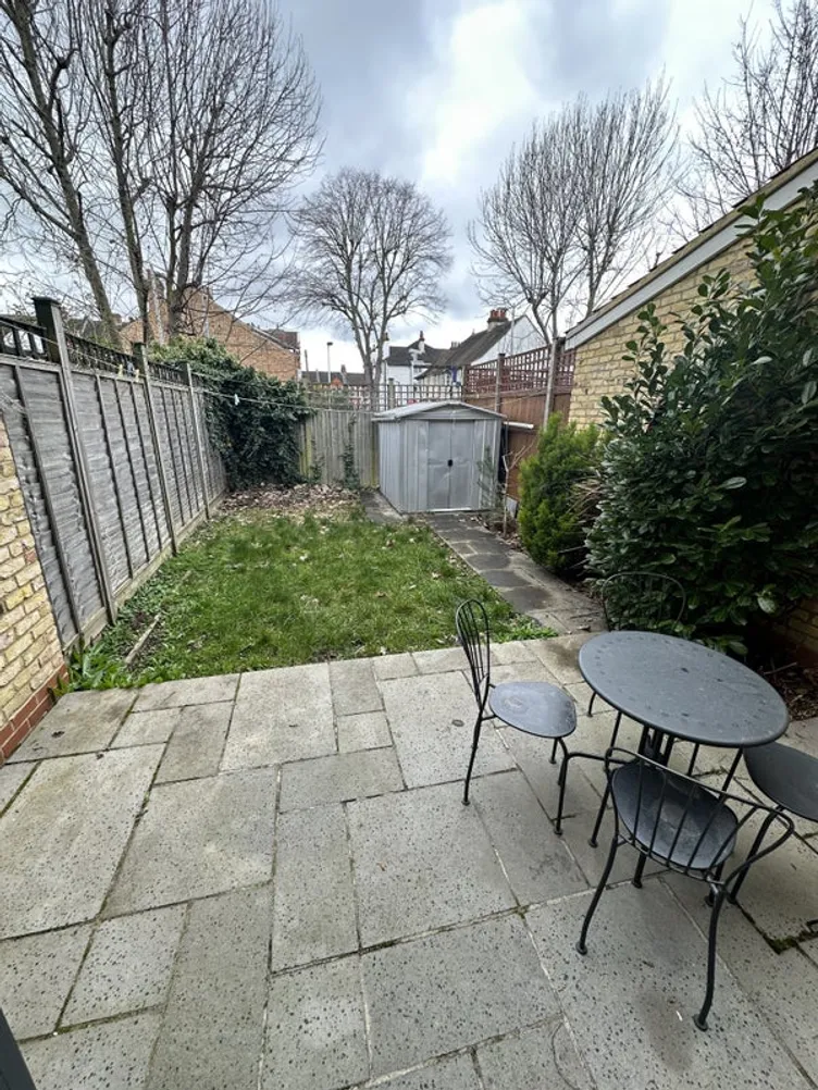 Property thumbnail 3