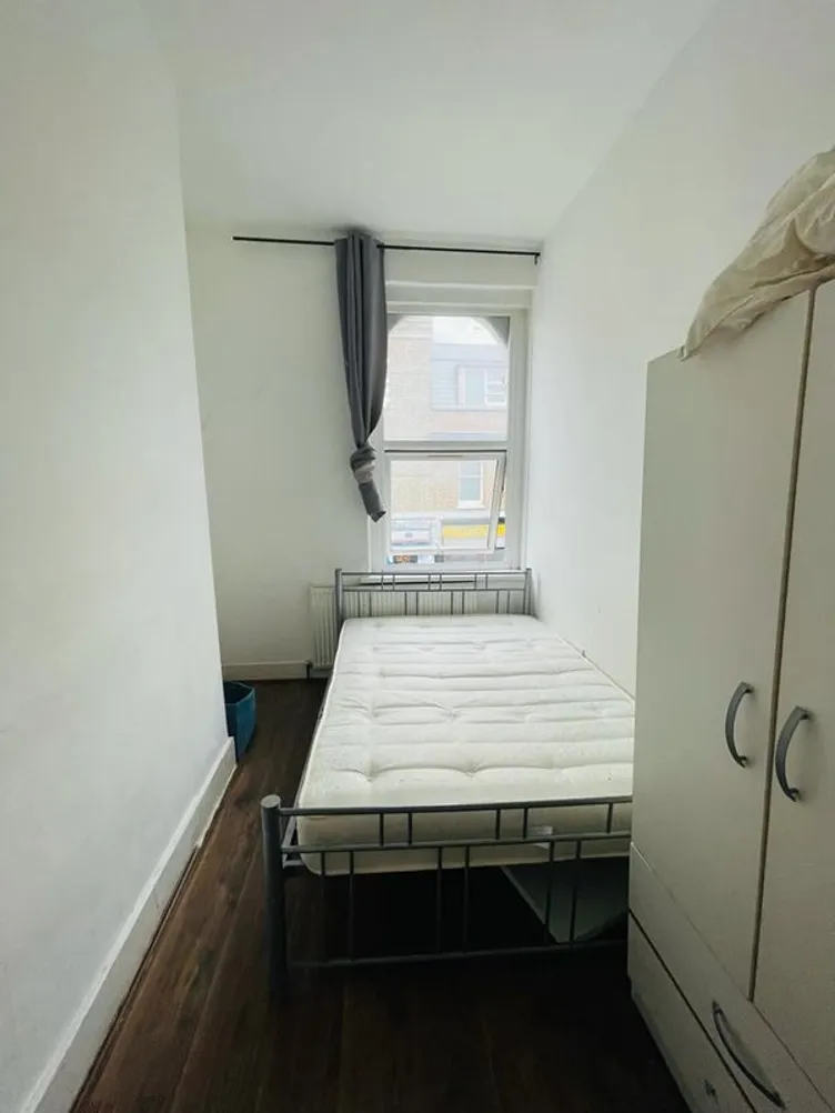 Property thumbnail 2