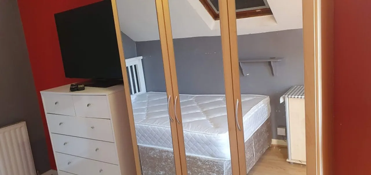 Property thumbnail 2