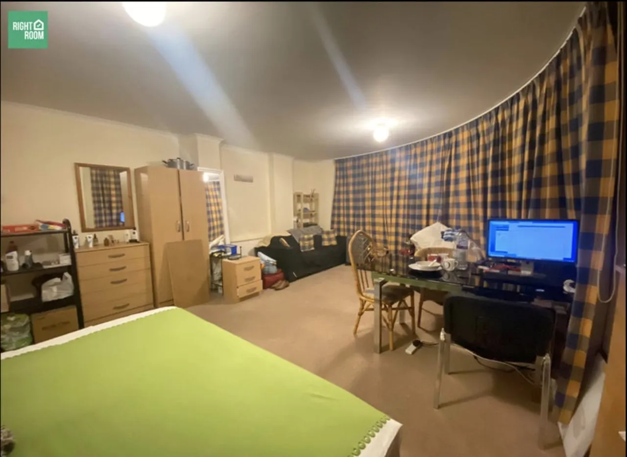 Property thumbnail 3