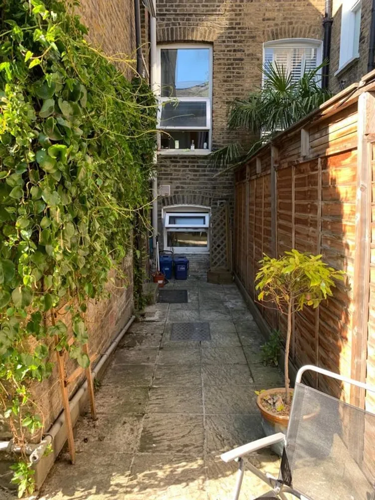 Property thumbnail 2