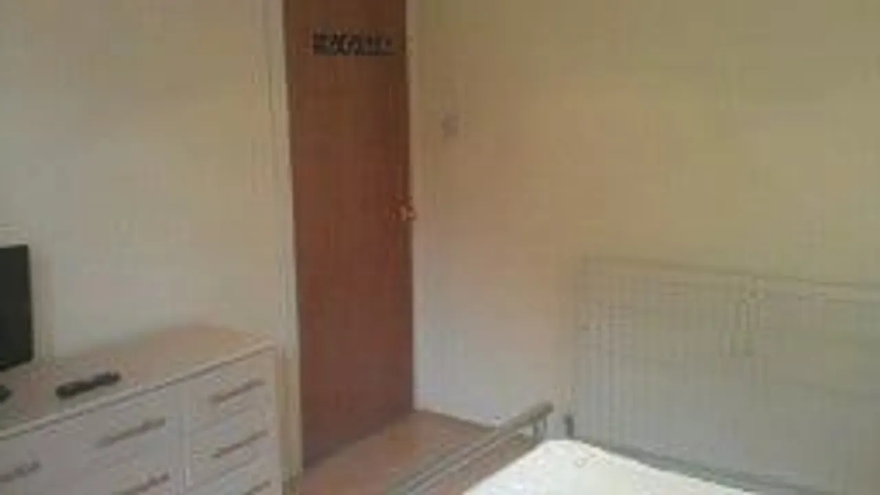 1731418682566-f3.jpg