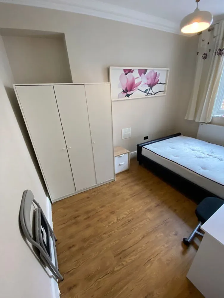 Property thumbnail 3