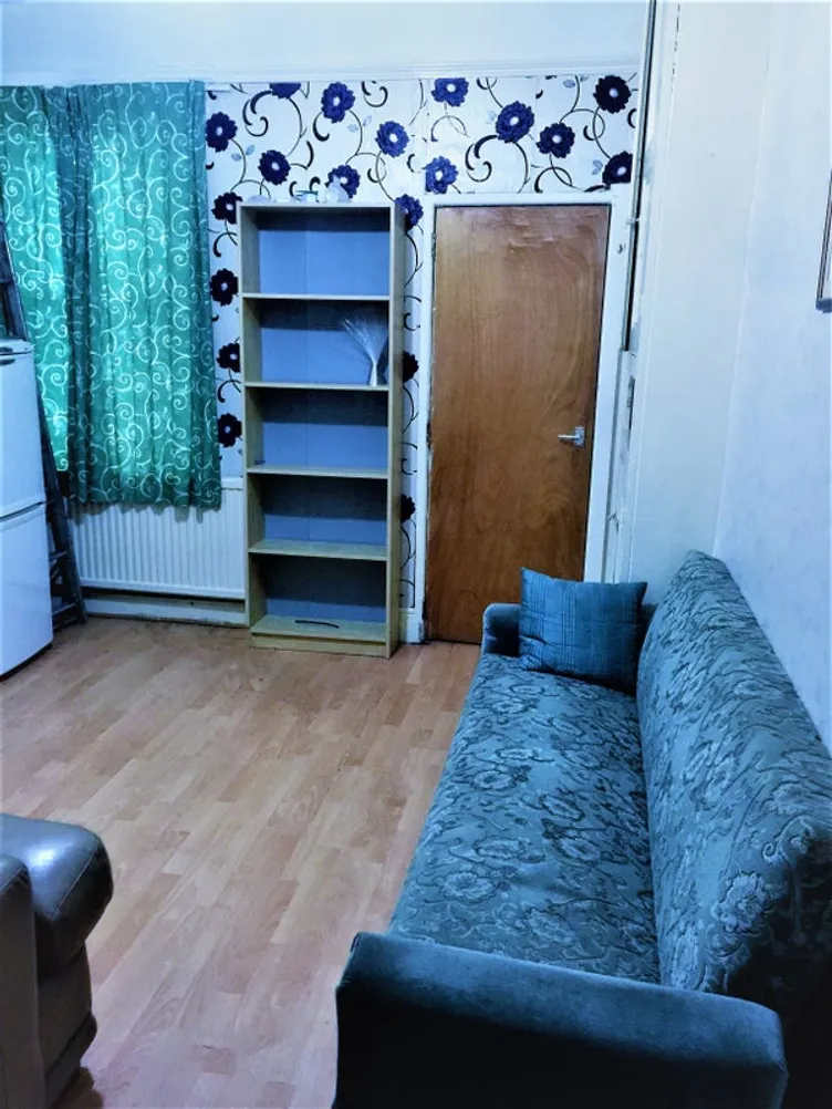 Property thumbnail 3